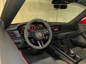 Porsche 992 (911) Carrera GTS Cabrio   Burmester