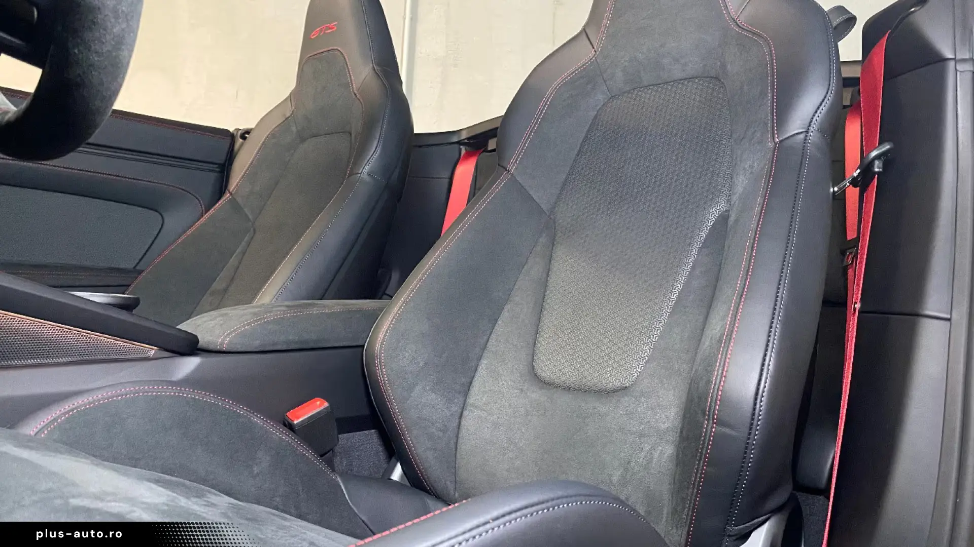 Porsche 992 (911) Carrera GTS Cabrio   Burmester