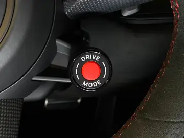 Porsche 992 (911) Carrera GTS Cabrio   Burmester