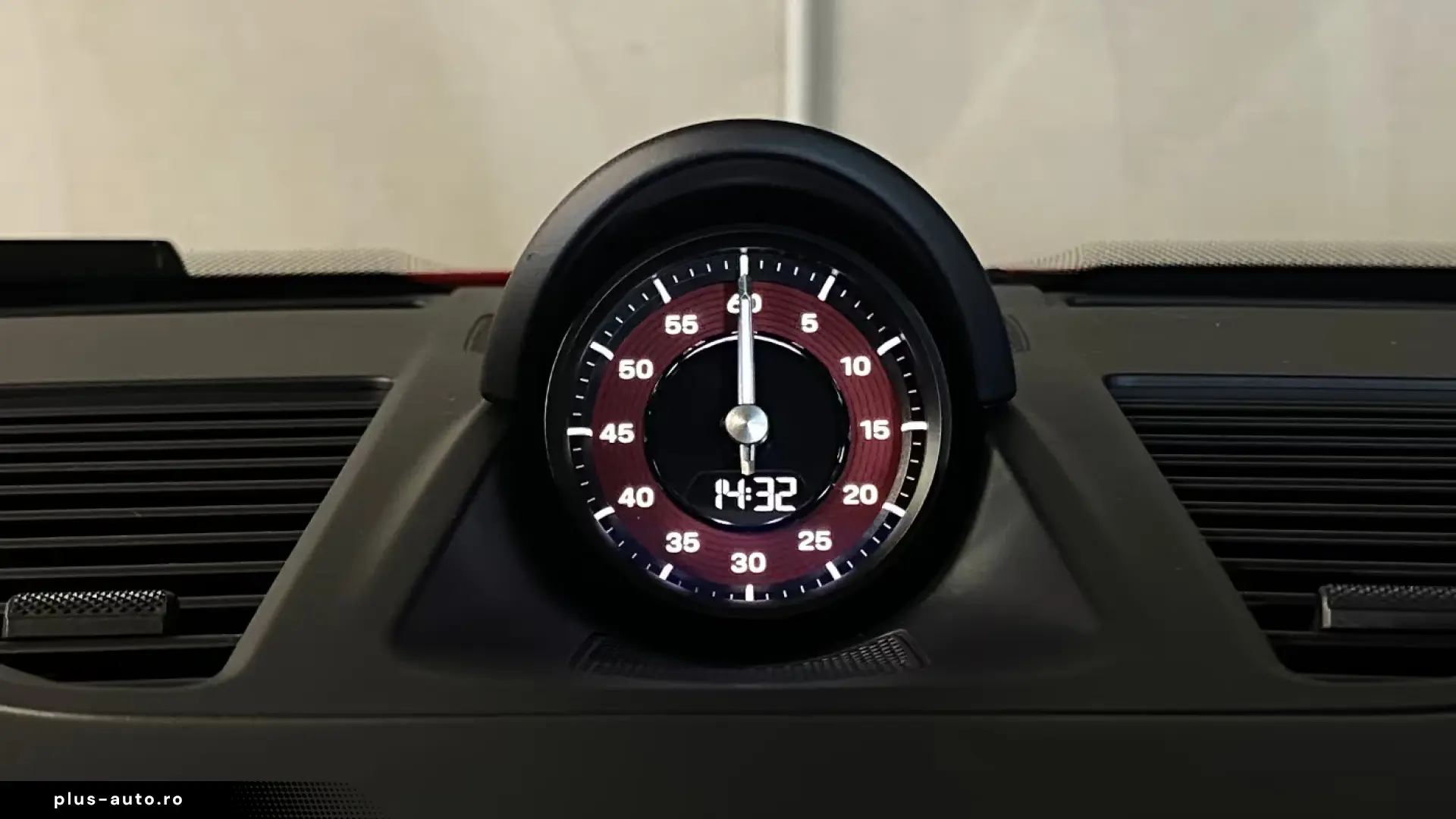Porsche 992 (911) Carrera GTS Cabrio   Burmester
