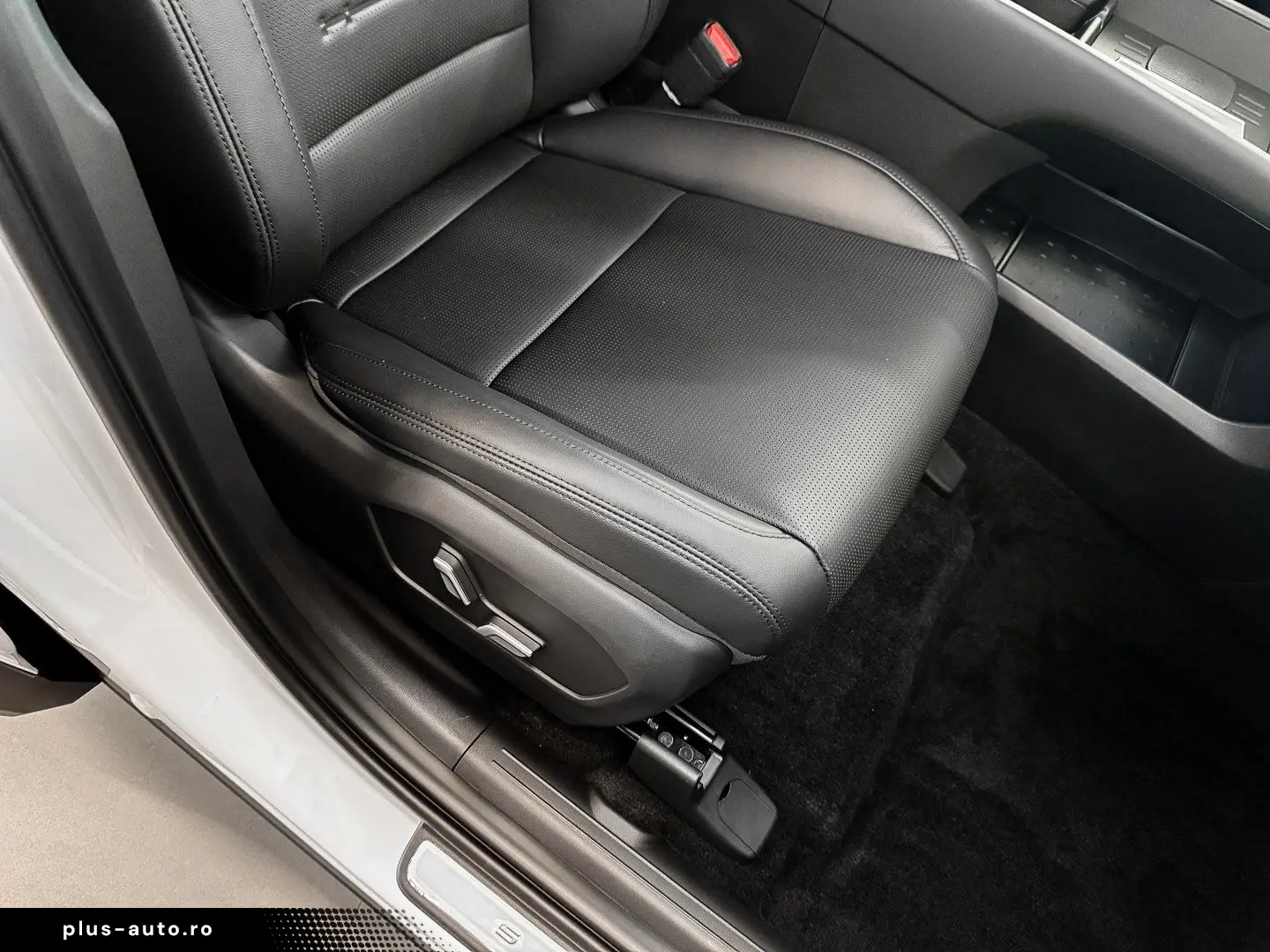 HYUNDAI Santa Fe SIGNATURE 1.6 T-GDI 6-AT 4WD