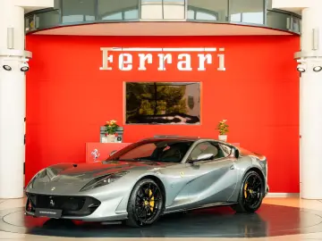 FERRARI 812 Superfast Carbon-Exterior HiFi-Premium Lift
