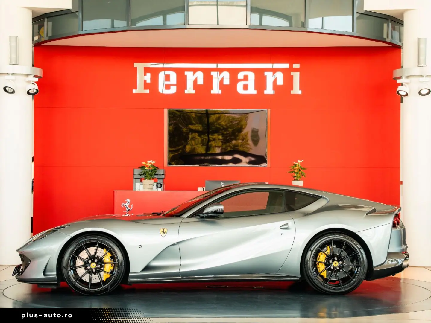 FERRARI 812 Superfast Carbon-Exterior HiFi-Premium Lift