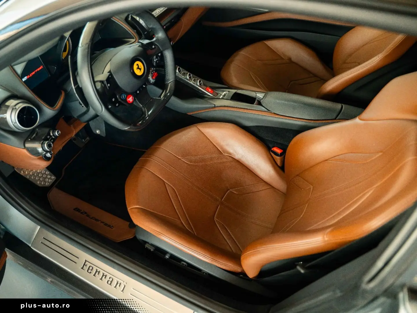 FERRARI 812 Superfast Carbon-Exterior HiFi-Premium Lift
