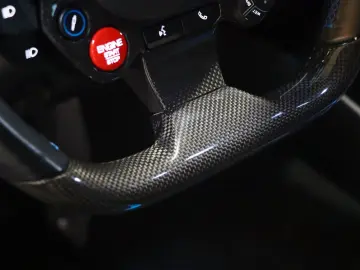 FERRARI 812 Superfast - Carbon - Lift - Display