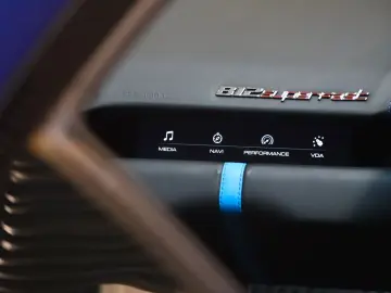 FERRARI 812 Superfast - Carbon - Lift - Display