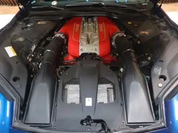 FERRARI 812 Superfast - Carbon - Lift - Display