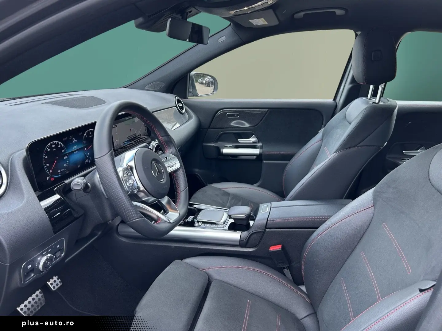 MERCEDES-BENZ GLA 250 4M AMG 360 DISTR MULTIBEAM SOUND EASYP
