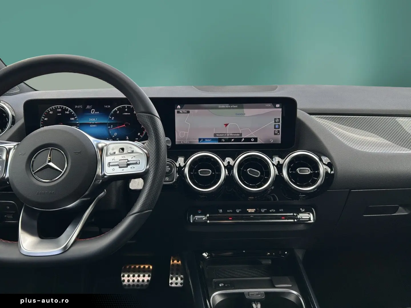 MERCEDES-BENZ GLA 250 4M AMG 360 DISTR MULTIBEAM SOUND EASYP