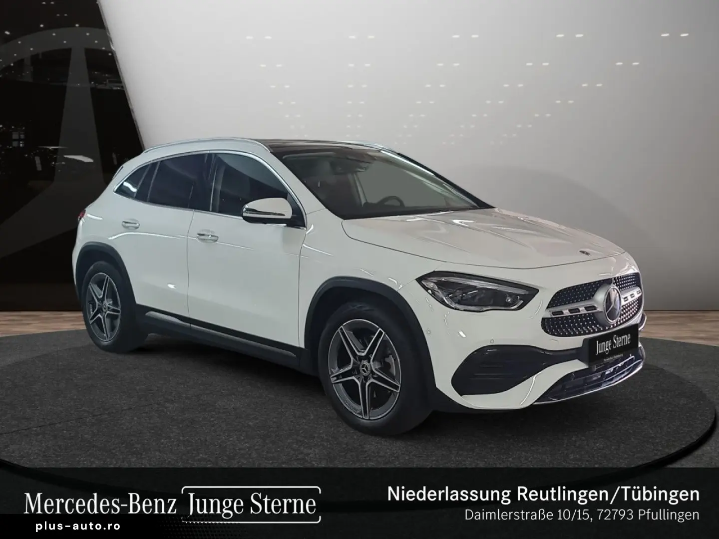 MERCEDES-BENZ GLA 250 4M AMG Dist Pano Mbeam AHK 360  Keyl