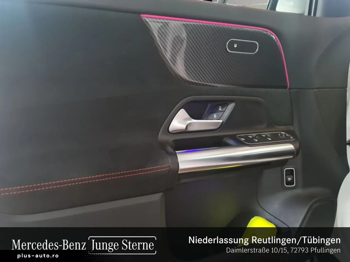 MERCEDES-BENZ GLA 250 4M AMG Dist Pano Mbeam AHK 360  Keyl