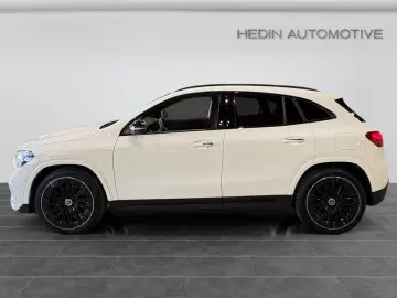 MERCEDES-BENZ GLA 220 4M AMG MBEAM BURM NIGHT DISTR SHZ AMBI