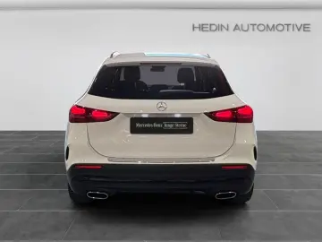 MERCEDES-BENZ GLA 220 4M AMG MBEAM BURM NIGHT DISTR SHZ AMBI