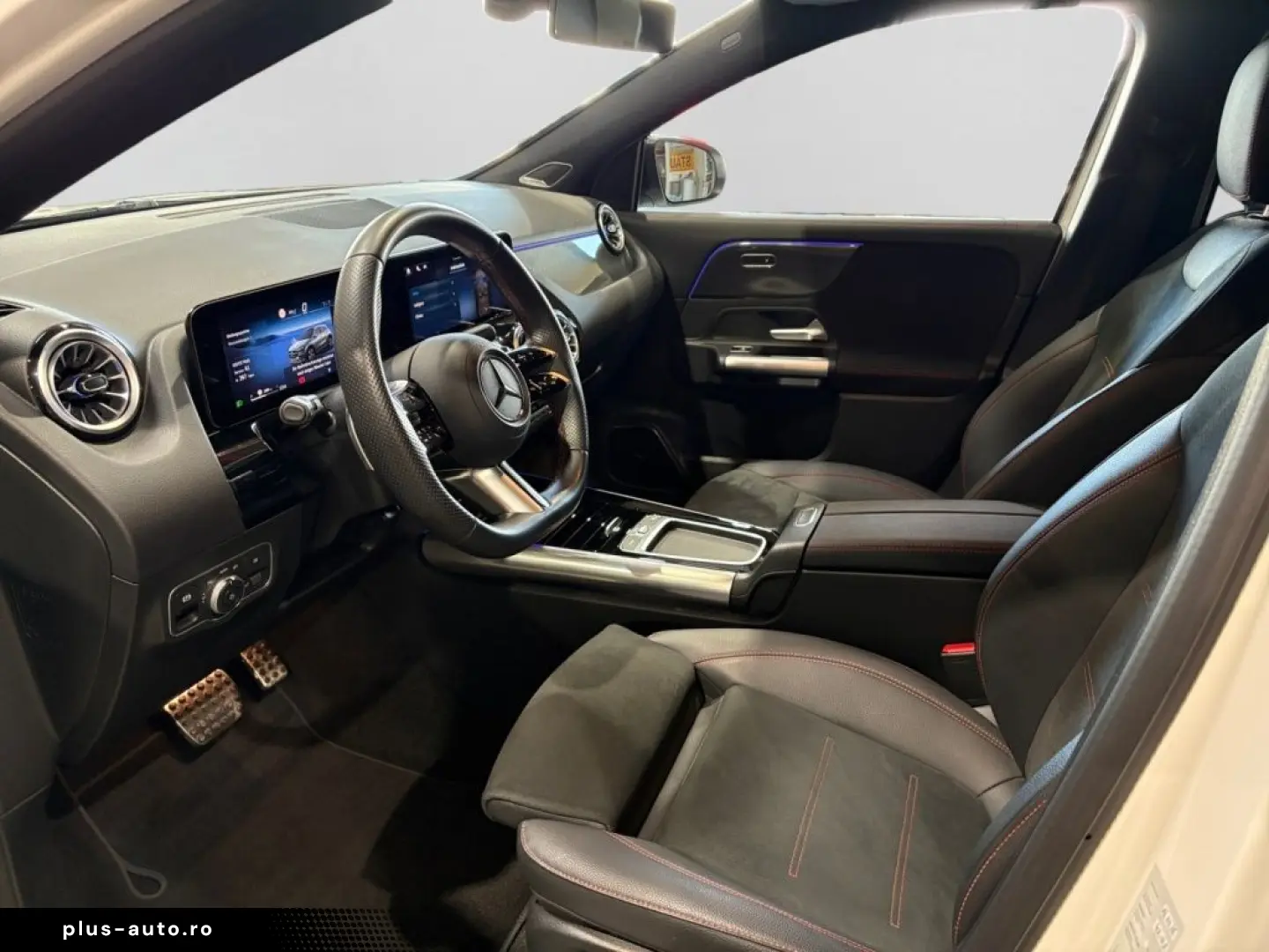 MERCEDES-BENZ GLA 220 4M AMG MBEAM BURM NIGHT DISTR SHZ AMBI