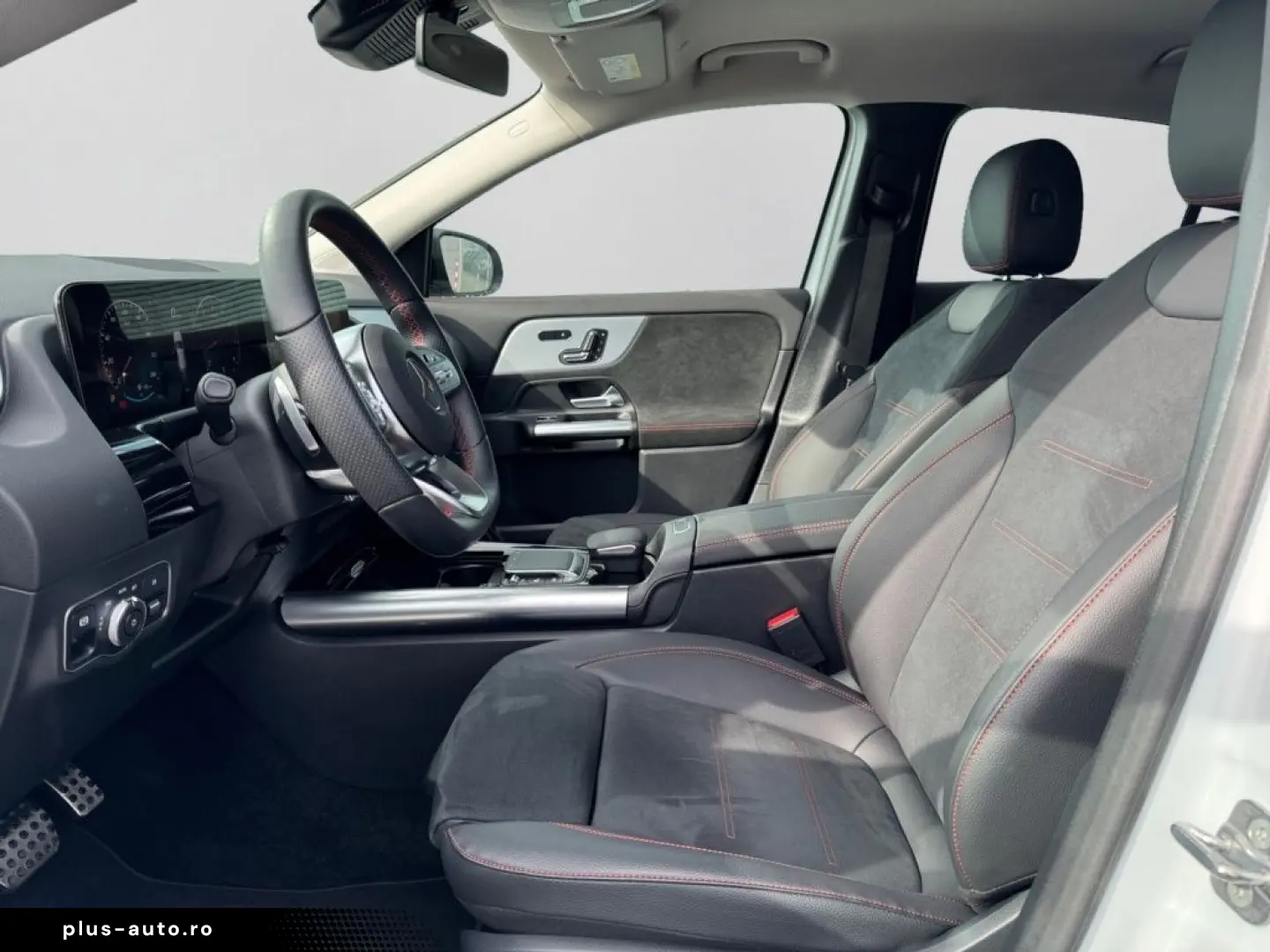 MERCEDES-BENZ GLA 2023 — imagine 5