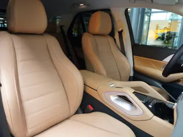 MERCEDES-BENZ GLE 450 d 4M catalanabeige AIR DISTRO …