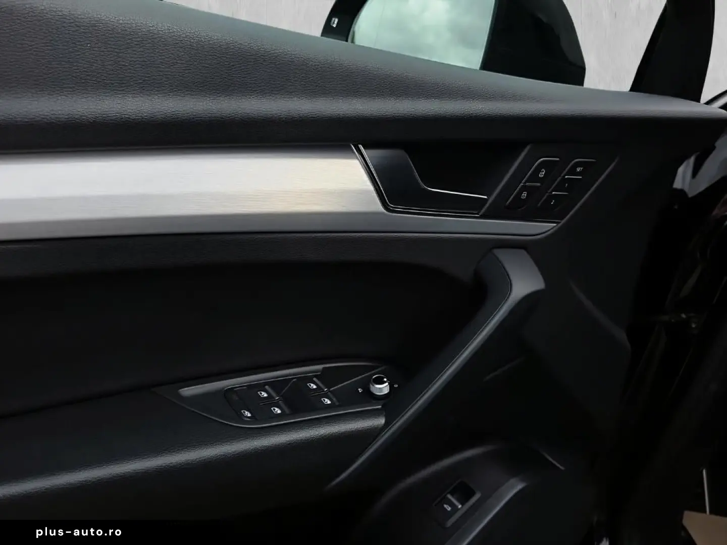 AUDI Q5 SUV Advanced 40 TDI quattro