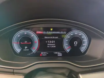 AUDI Q5 40 2.0 TDI quattro S line Virtual SpoSi LED