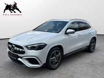 MERCEDES-BENZ GLA 250 4M AMG line MultibeamLED 360  Memory