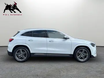 MERCEDES-BENZ GLA 250 4M AMG line MultibeamLED 360  Memory
