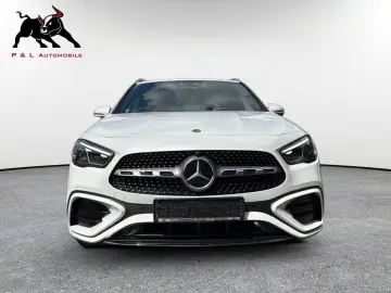 MERCEDES-BENZ GLA 250 4M AMG line MultibeamLED 360  Memory