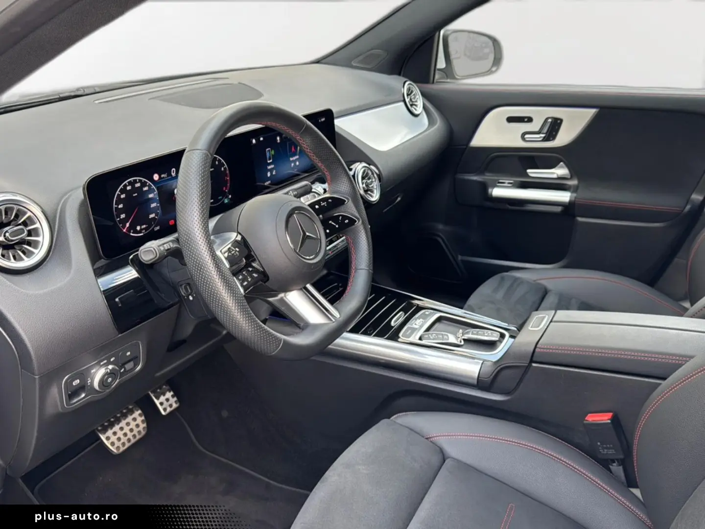 MERCEDES-BENZ GLA 250 4M AMG line MultibeamLED 360  Memory