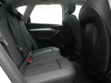 AUDI Q5 40 TDI quattro S tronic Leder Temp Kamera Pan