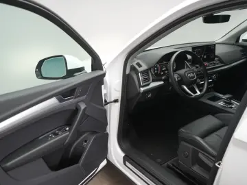 AUDI Q5 40 TDI quattro S tronic Leder Temp Kamera Pan
