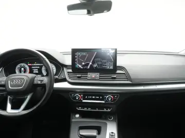 AUDI Q5 40 TDI quattro S tronic Leder Temp Kamera Pan