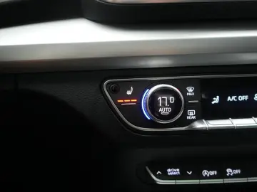 AUDI Q5 40 TDI quattro S tronic Leder Temp Kamera Pan