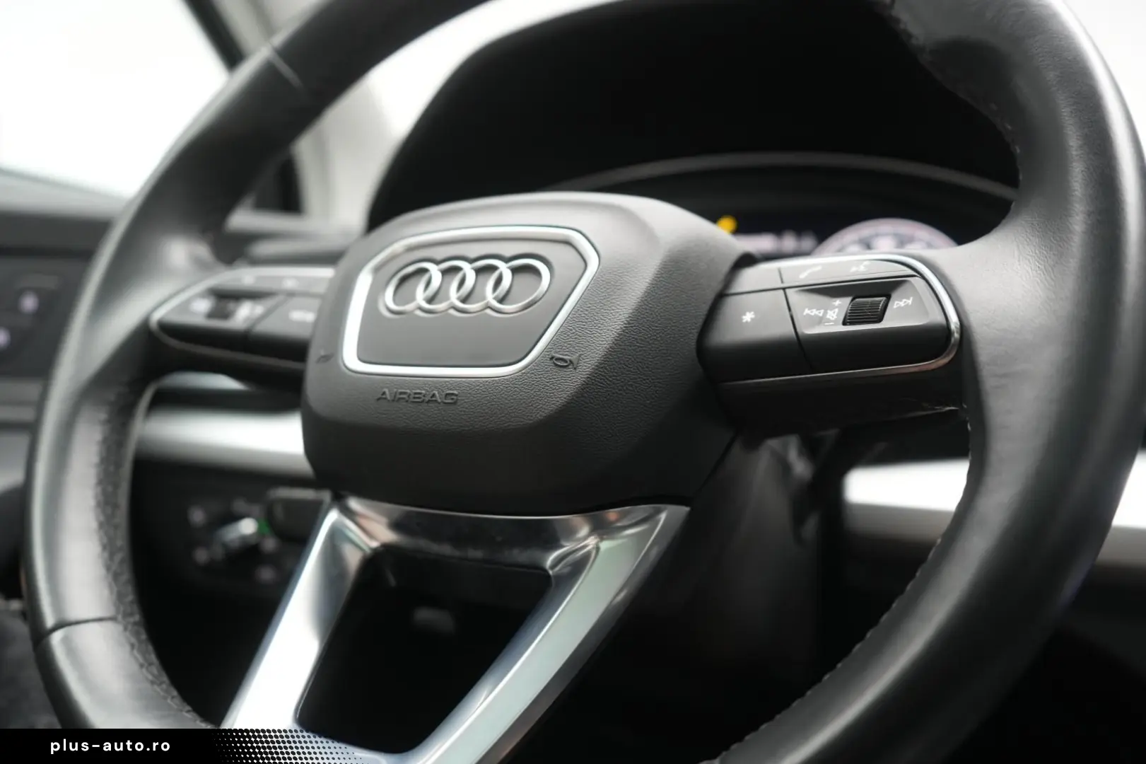 AUDI Q5 40 TDI quattro S tronic Leder Temp Kamera Pan