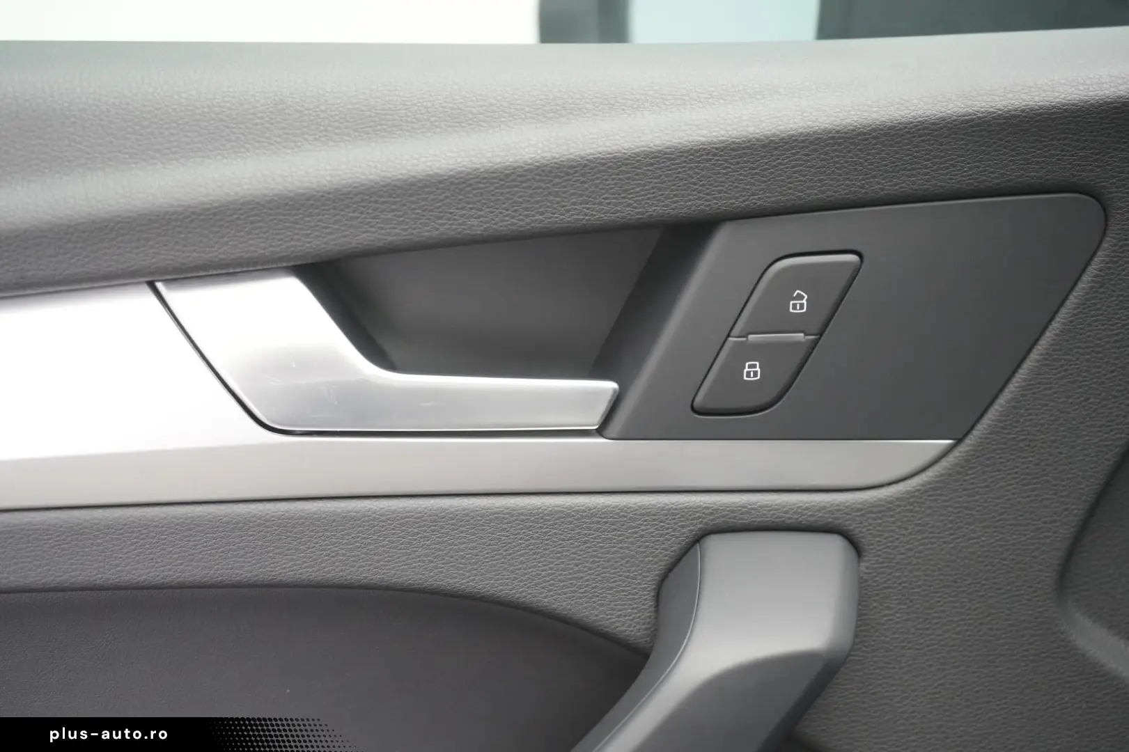 AUDI Q5 40 TDI quattro S tronic Leder Temp Kamera Pan