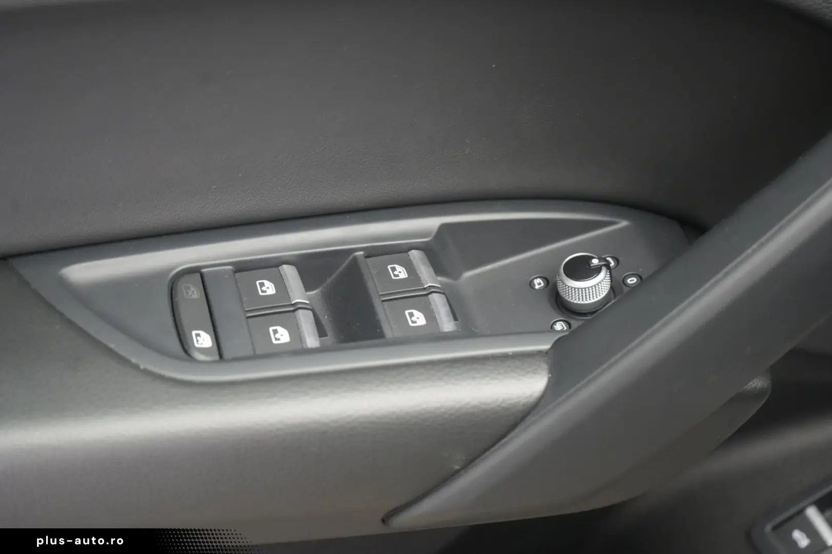 AUDI Q5 40 TDI quattro S tronic Leder Temp Kamera Pan