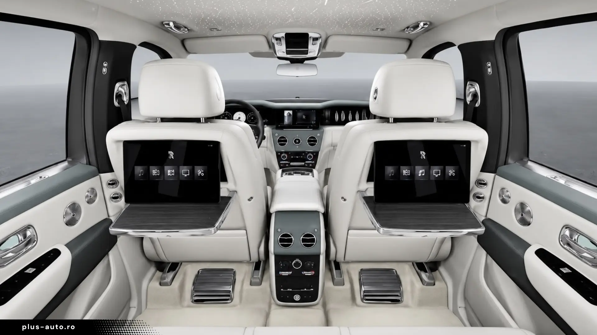 Rolls-Royce Cullinan Silver Badge  2026   5 Seats   On stock