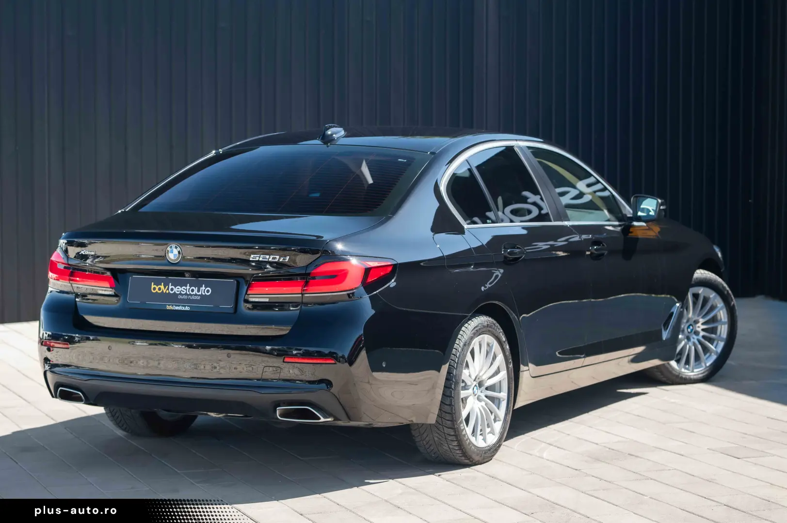 BMW Seria 5 520d xDrive Aut. Luxury Line