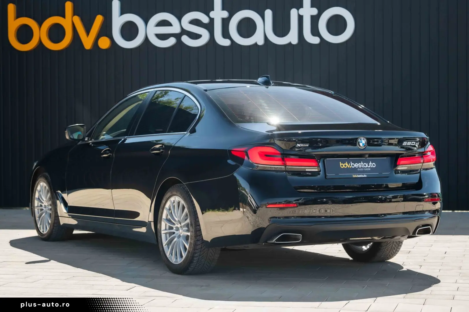 BMW Seria 5 520d xDrive Aut. Luxury Line