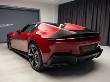 Ferrari 12Cilindri Spider Rosso Mugello LIFT Passenger