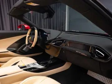 Ferrari 12Cilindri Spider Rosso Mugello LIFT Passenger