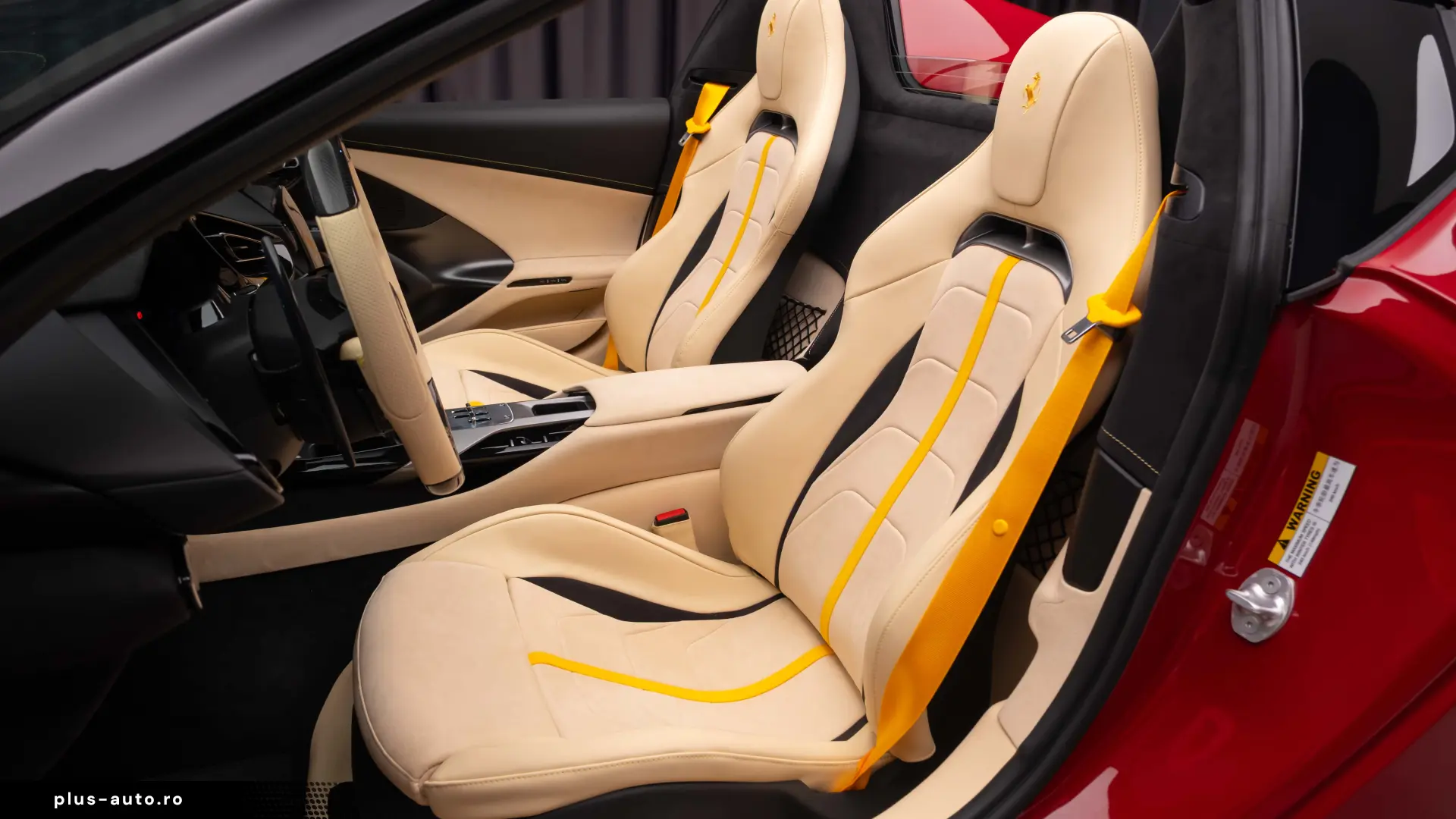 Ferrari 12Cilindri Spider Rosso Mugello LIFT Passenger