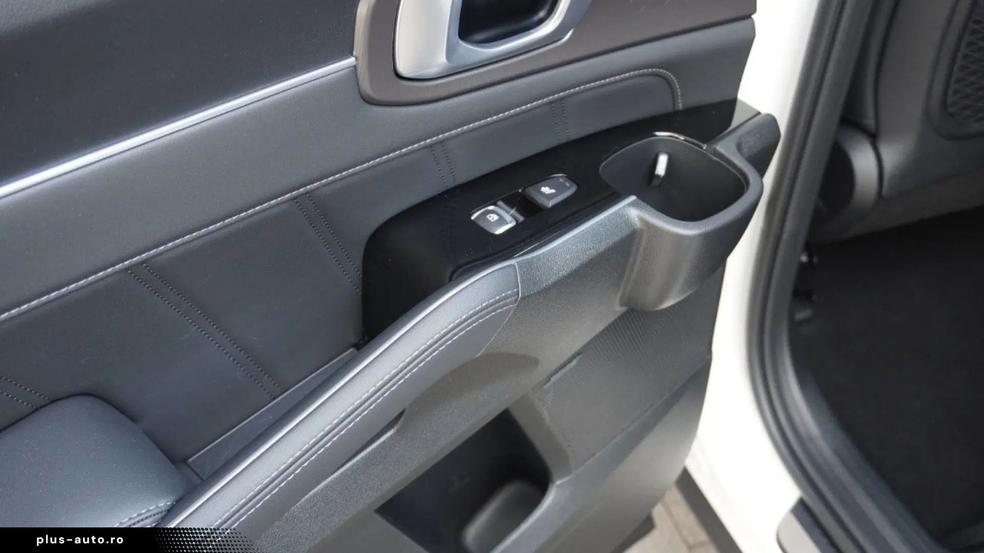 Kia Sorento 1.6 GDI AUT 4WD PLUGIN-HYBRID PLATINIUM MODEL