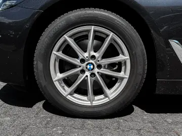 BMW 520i AHK PA KAMERA SHZ LED NAVI