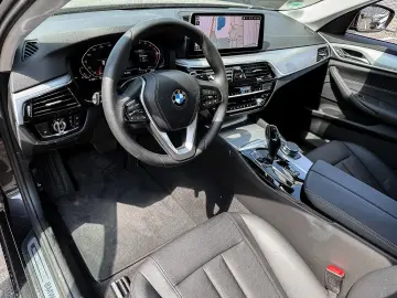 BMW 520i AHK PA KAMERA SHZ LED NAVI