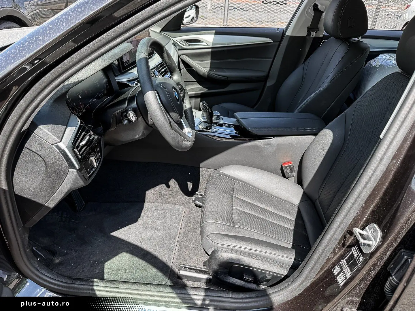 BMW 520i AHK PA KAMERA SHZ LED NAVI