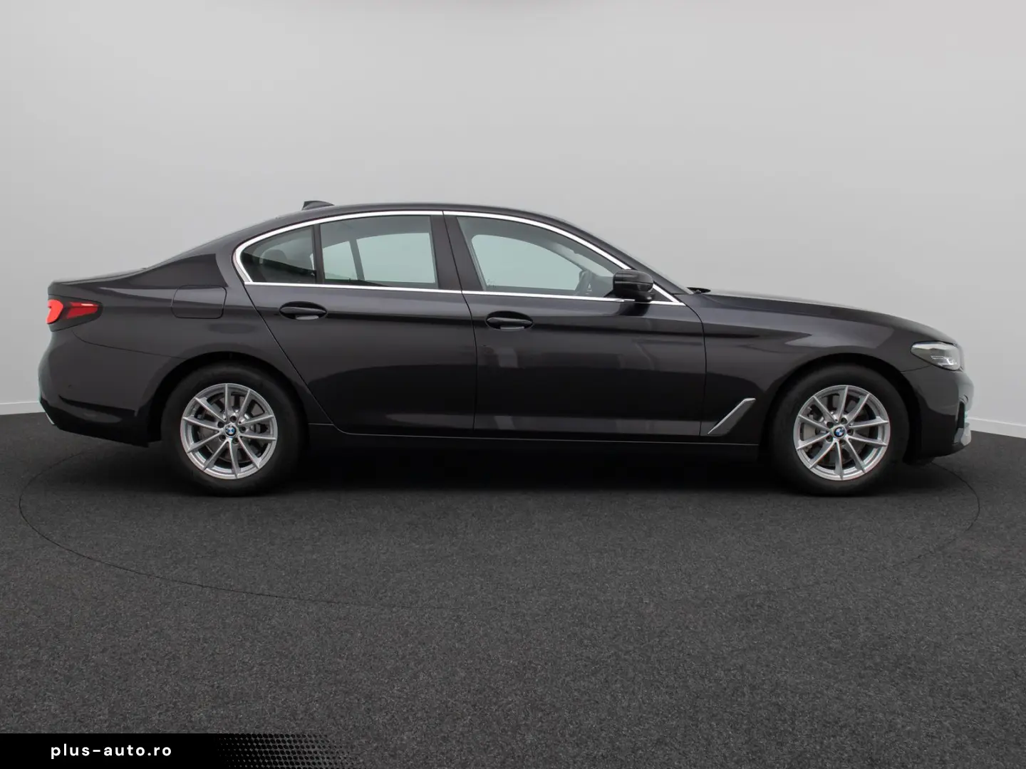 BMW 530i DriveAss Alarm DAB Kamera Leder Parkassist