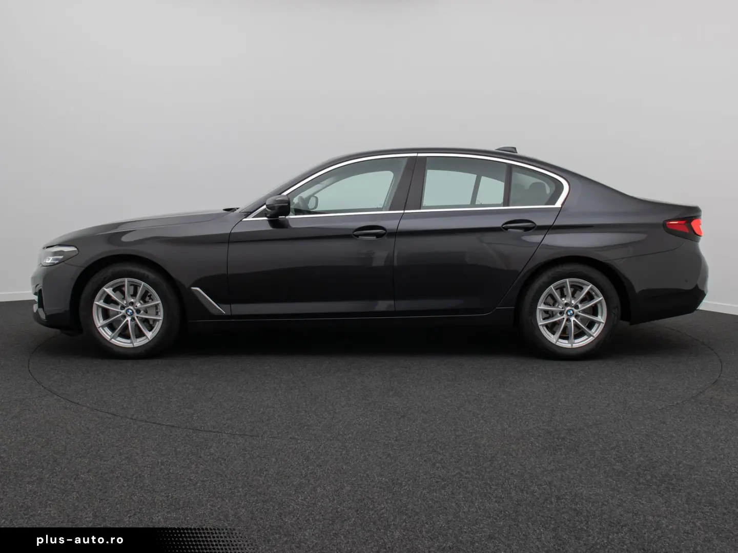 BMW 530i DriveAss Alarm DAB Kamera Leder Parkassist