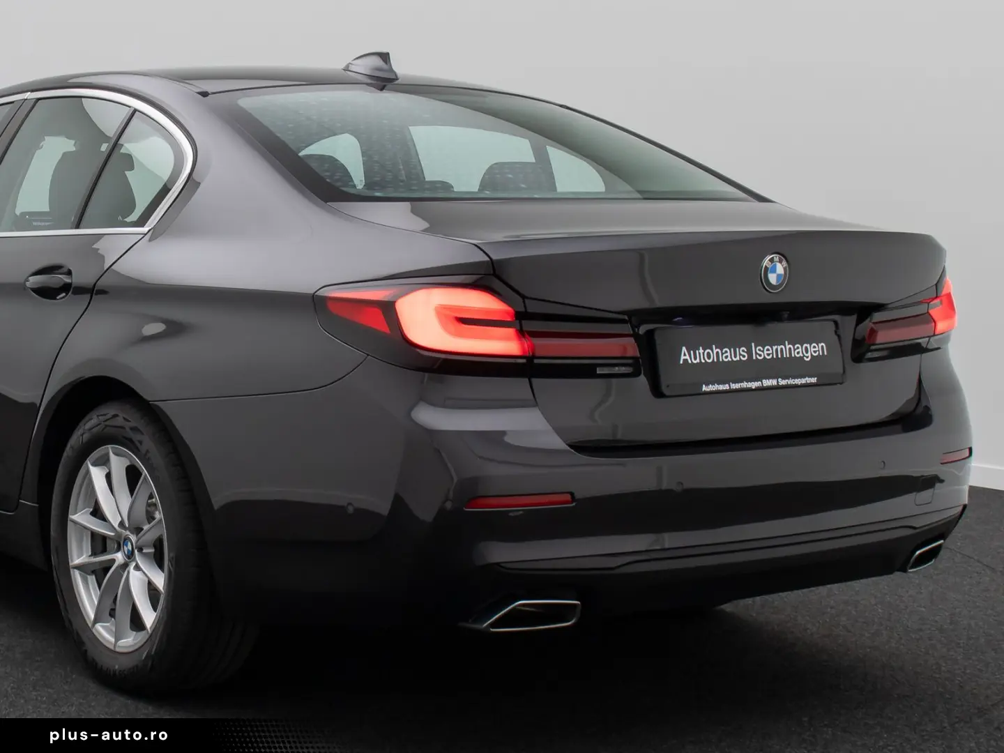 BMW 530i DriveAss Alarm DAB Kamera Leder Parkassist
