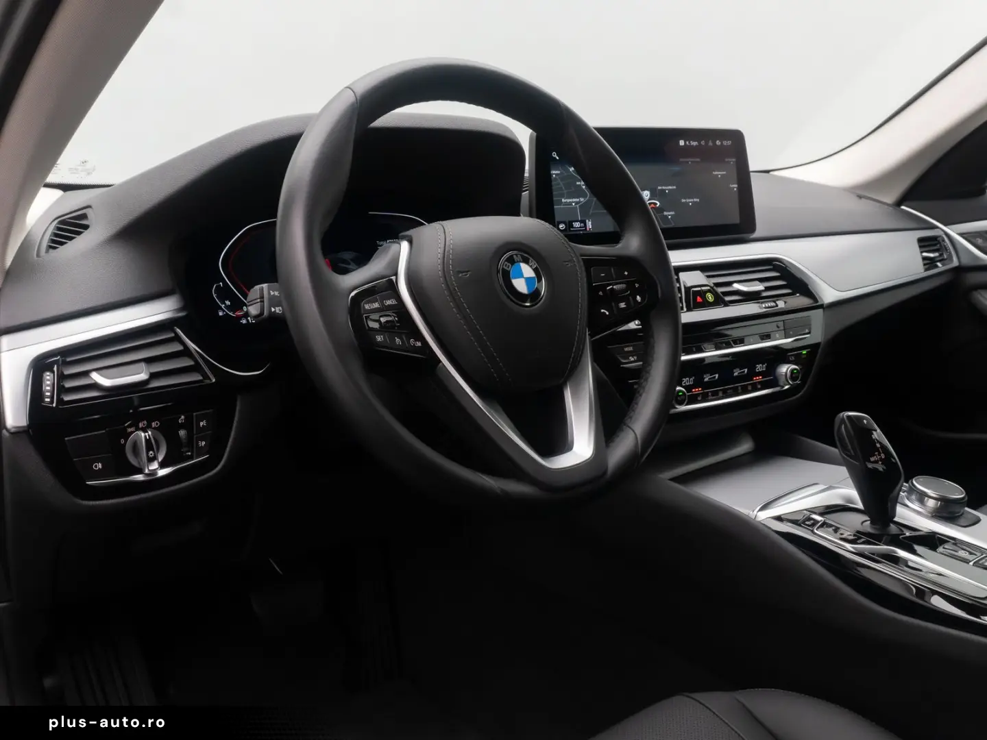 BMW 530i DriveAss Alarm DAB Kamera Leder Parkassist