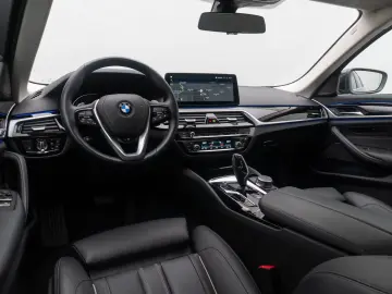 BMW 530i HUD DAB Leder Alarm Komfort 4xKlima M Sport