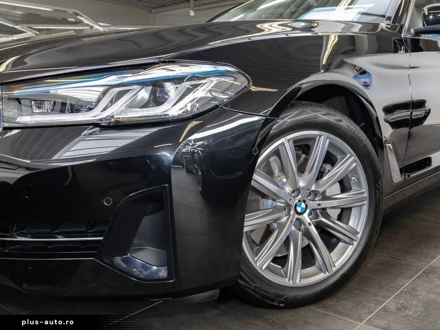 BMW 5 Series 2023 — imagine 3