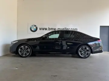 BMW 520i SAG M Sport LED  ACC K-ZUG SH CAM H-Klappe